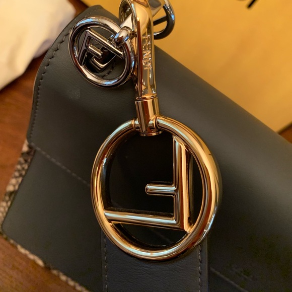 Authentic Fendi Leather/Python Handbag - Picture 4 of 8